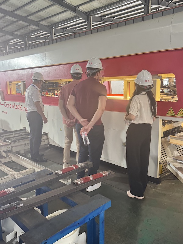 International Market: Important Clients Visit JOGO Factory